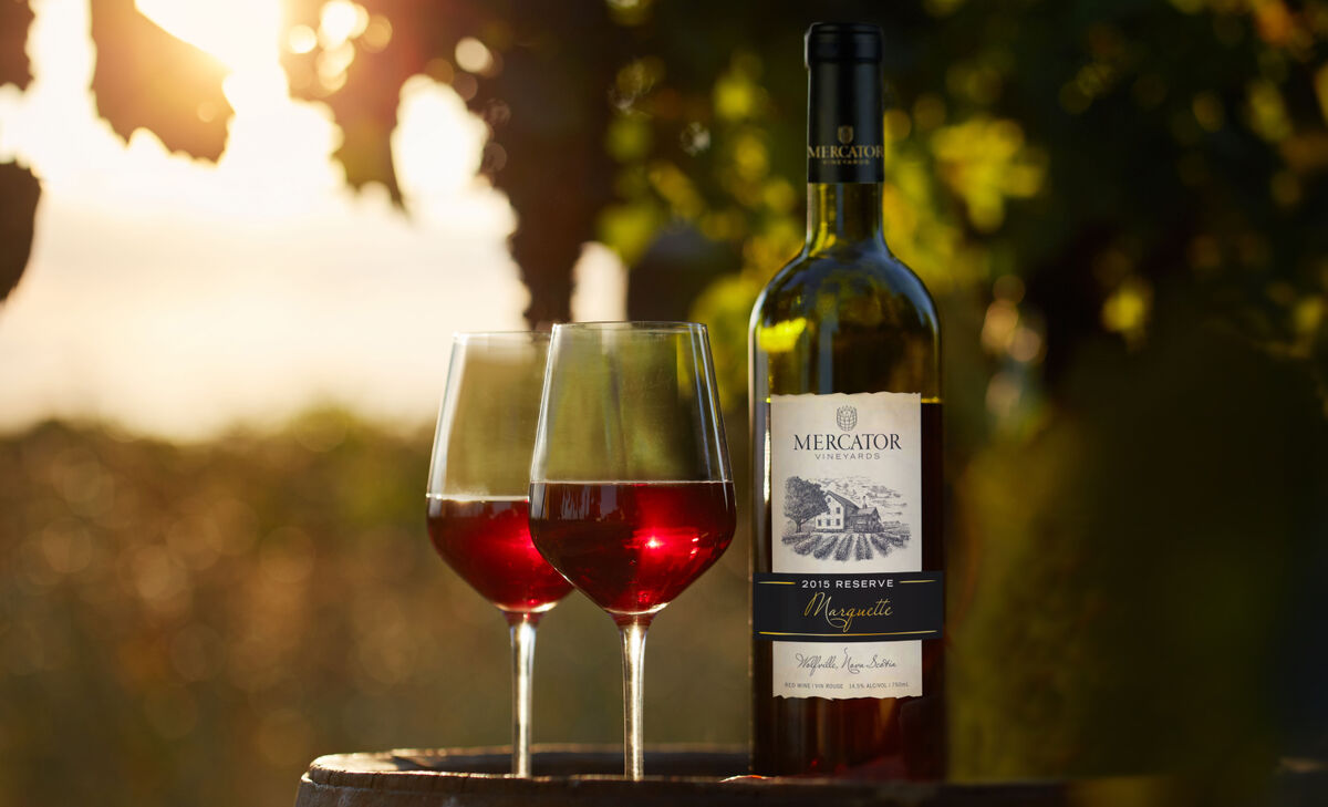 Wine, Beer & Spirits Sales -Wine, Beer Sales Store Mercator Summer Evening.28cb3799.9555d423